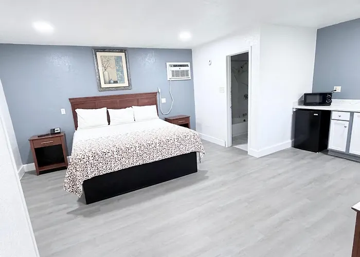 Economy Inn