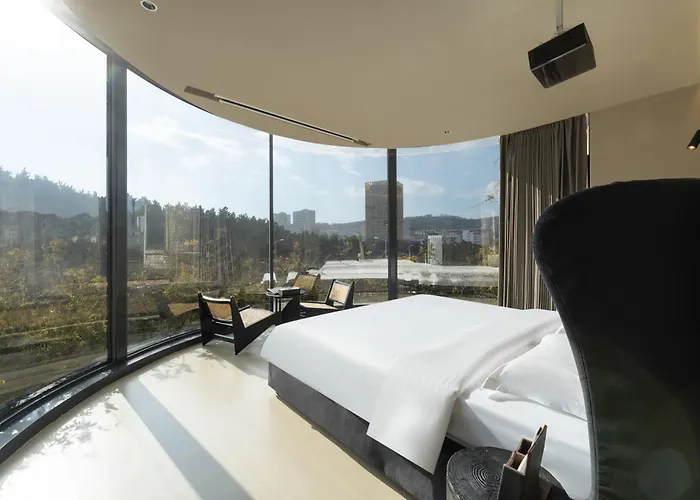 Bay Four Seasons Castle Hotel
