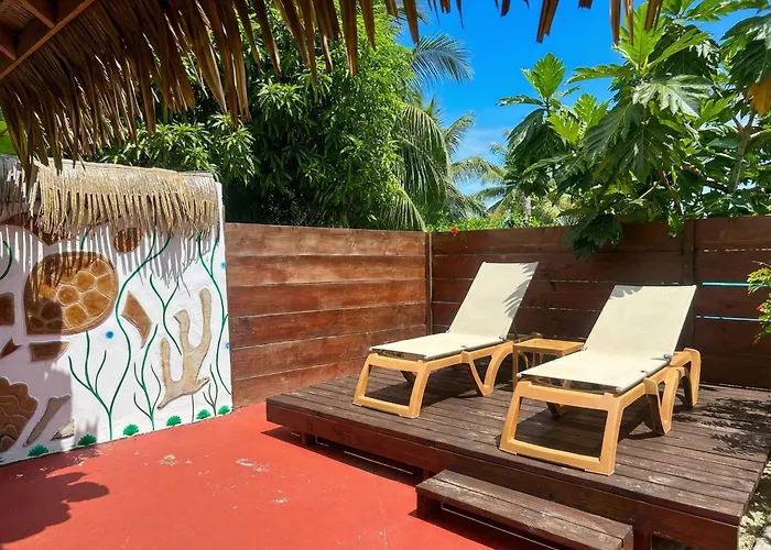 Fare Pea Iti Romantic Lodge