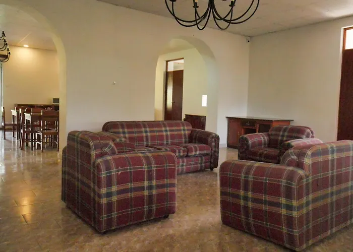 Casona Urinsaya Qolca