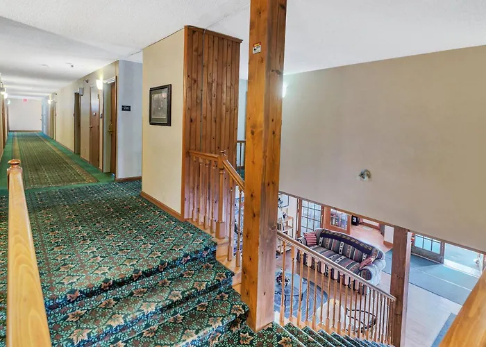 Garrison Inn And Suites