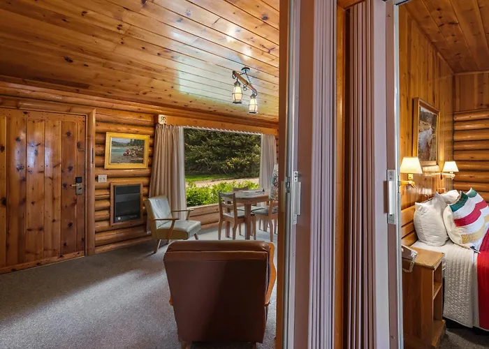 El Western Cabins & Lodges