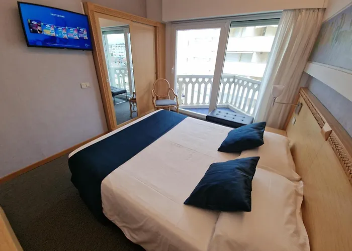 City Hotel