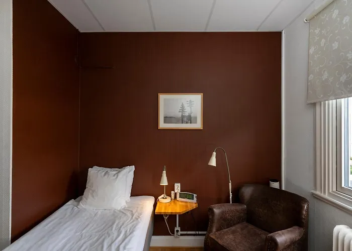 Port Hotel