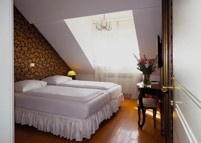 Allegro Hotel