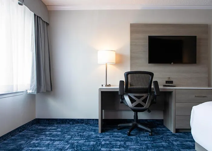 The Fredericton Inn