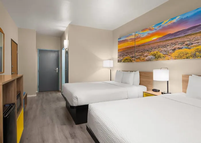 Days Inn & Suites By Wyndham Airport Albuquerque
