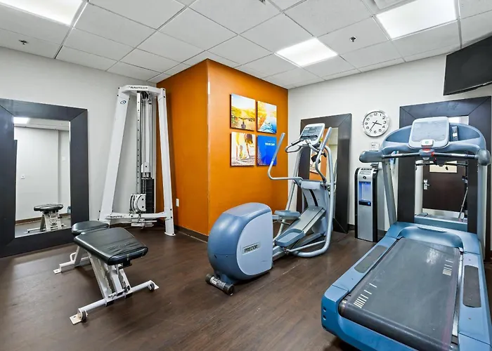 Comfort Suites Newport News Airport