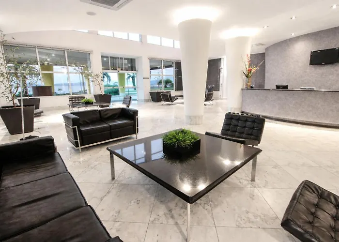 Favorita Golden Hotel E Eventos