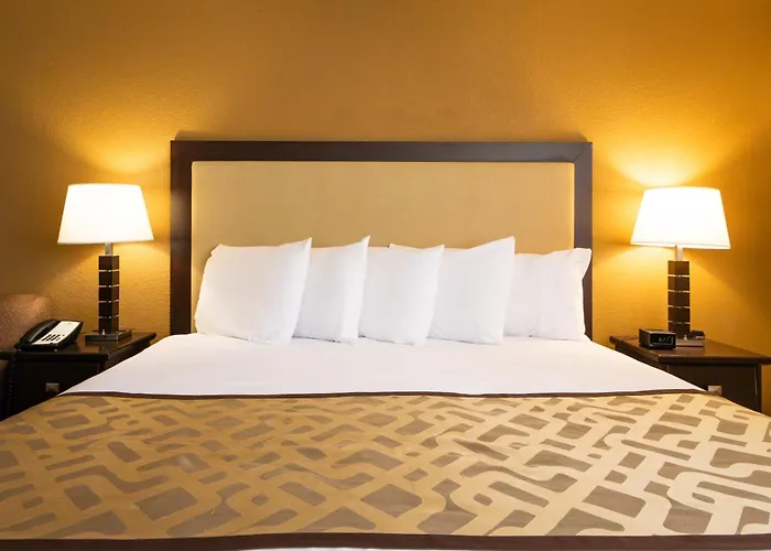 Village Inn Clemmons-Winston Salem, Trademark By Wyndham