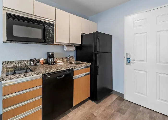 Mainstay Suites Cincinnati Blue Ash