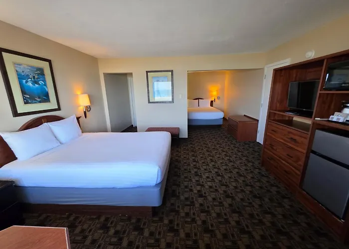 Seagrass Oceanfront Inn