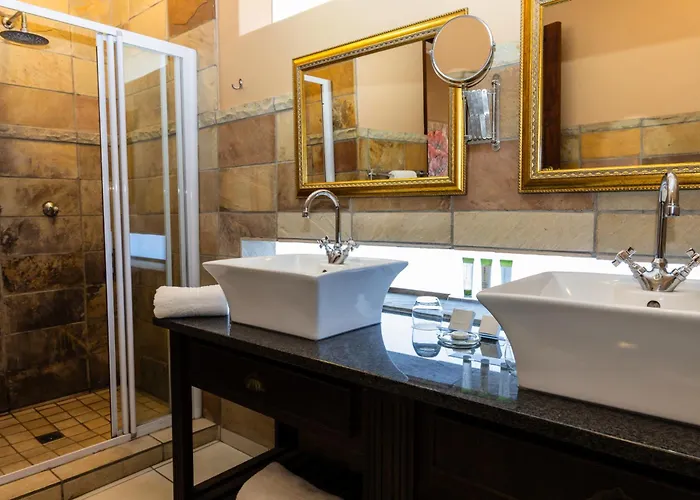 Premier Hotel Anta Boga