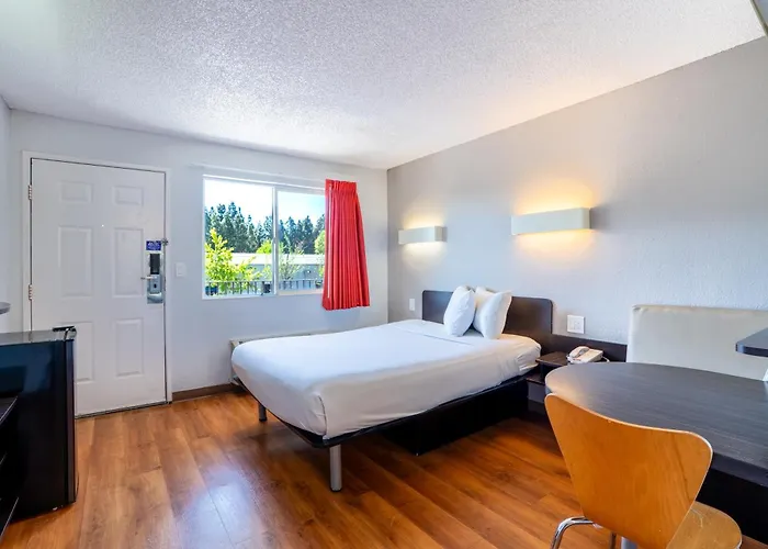 Motel 6-Pleasanton, Ca