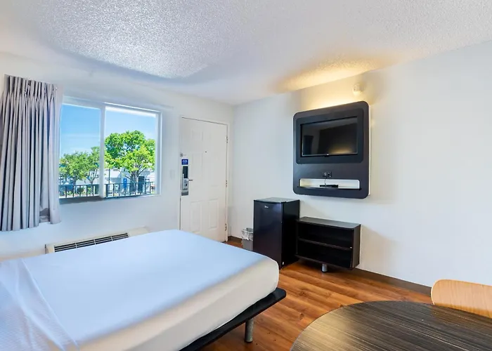 Motel 6-Pleasanton, Ca