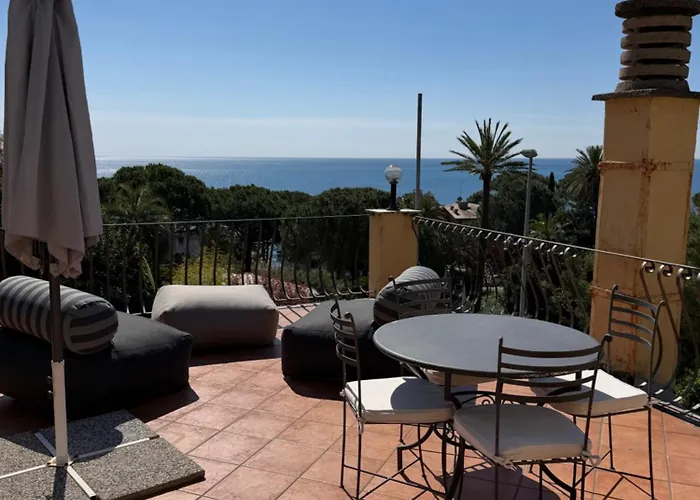 Hotel Villa Flora