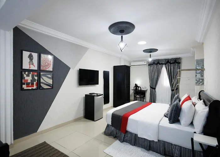 The Ritzz Exclusive Guest House