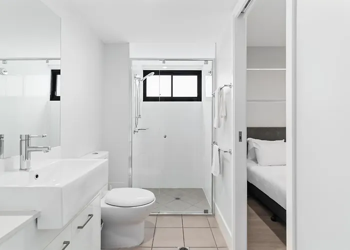 Direct Collective - Sea Breeze Mooloolaba