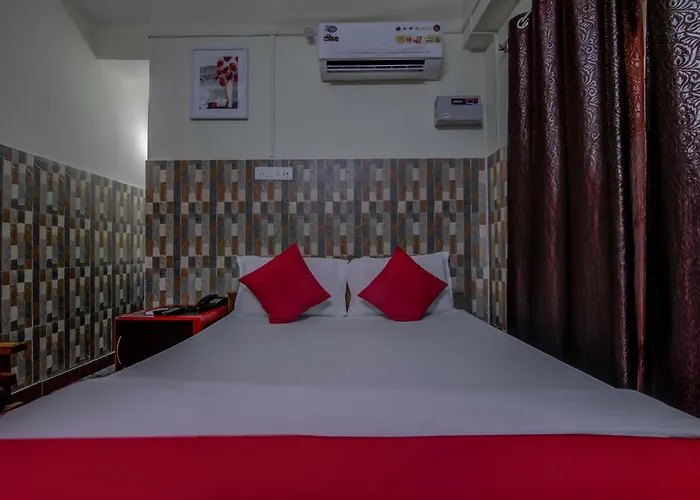 Hotel O V Knot Residency