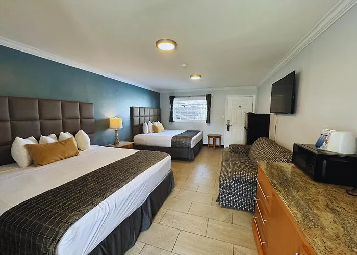Sunrise Inn