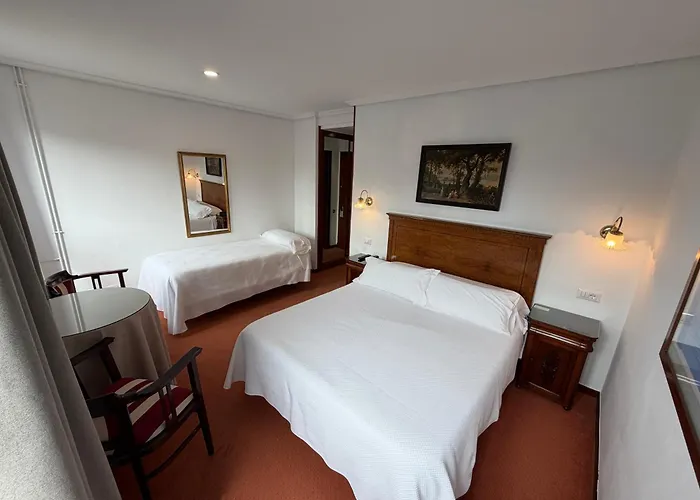 Hotel Santillana