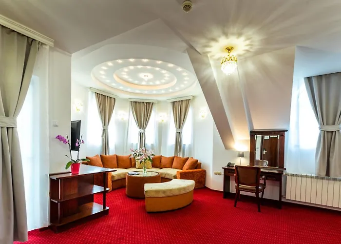 Garni Hotel Royal Crown
