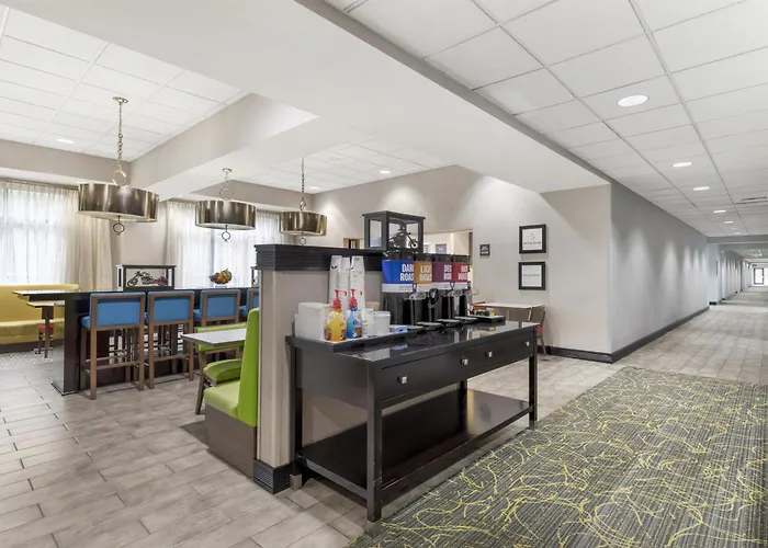 Hampton Inn Birmingham/Leeds