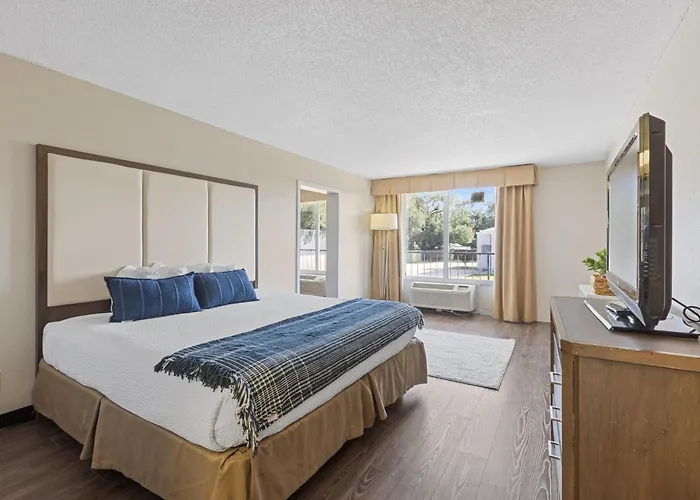 Ramada By Wyndham Houma