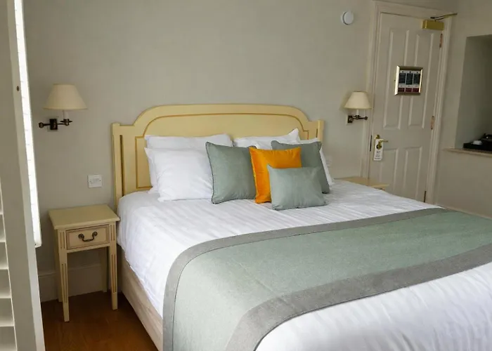 The Dixcart Hotel