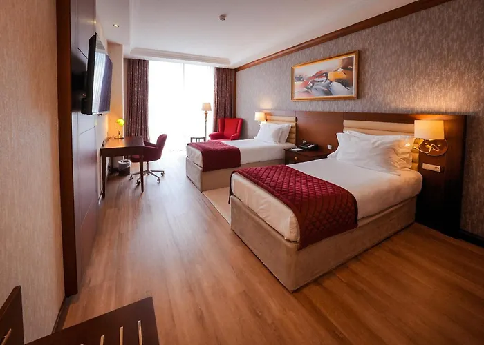 Wellborn Luxury Hotel