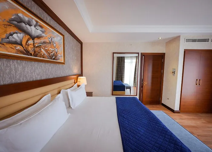 Wellborn Luxury Hotel