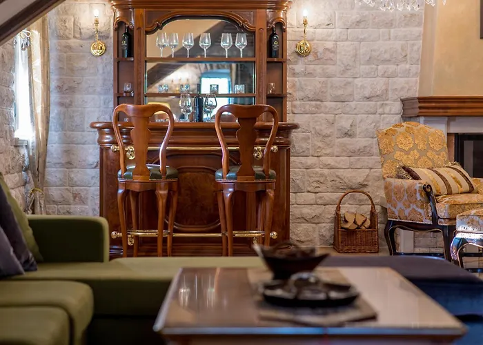 Conte Hotel & Restaurant