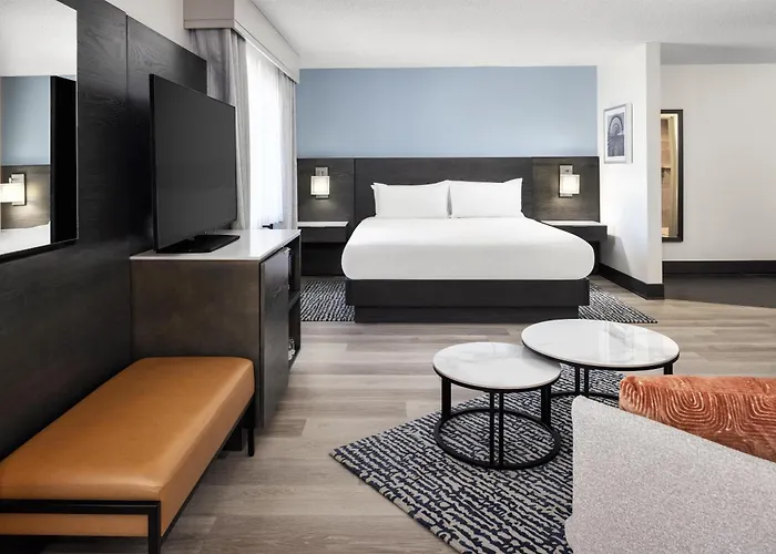 Doubletree By Hilton Racine Harbourwalk