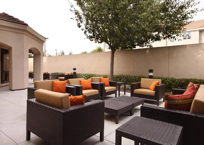Courtyard By Marriott Salinas Monterey