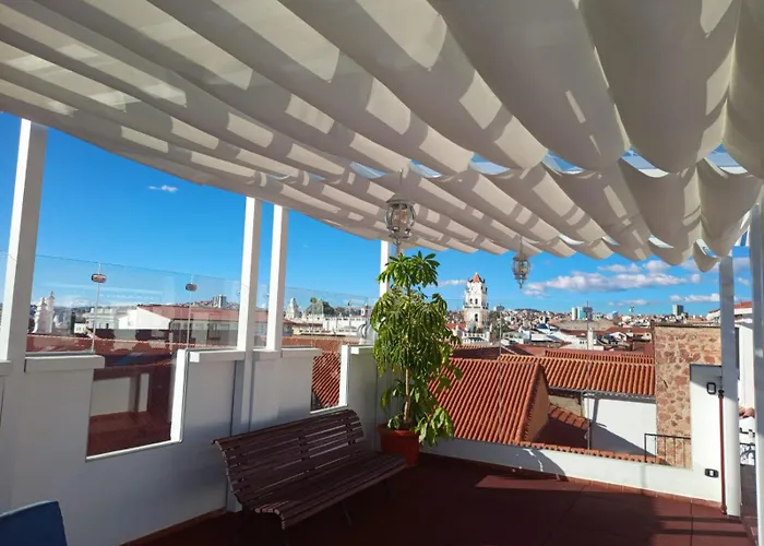 El Hotel De Su Merced