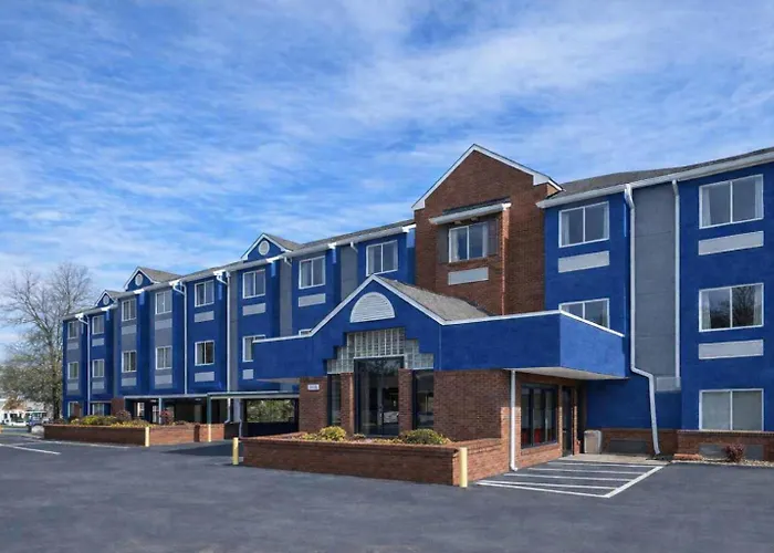 Microtel Inn By Wyndham Lake Norman