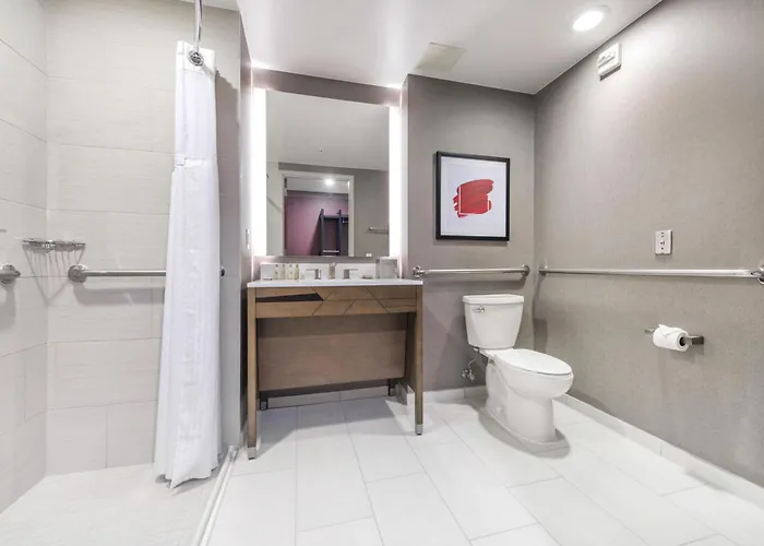 Doubletree By Hilton Raleigh-Cary