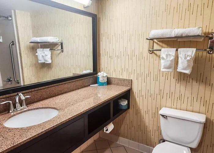 Country Inn & Suites By Radisson, Tyler University Area