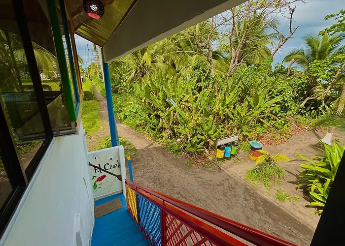 Hotel El Icaco Tortuguero