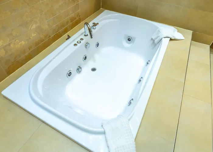 Teymur Continental Hotel