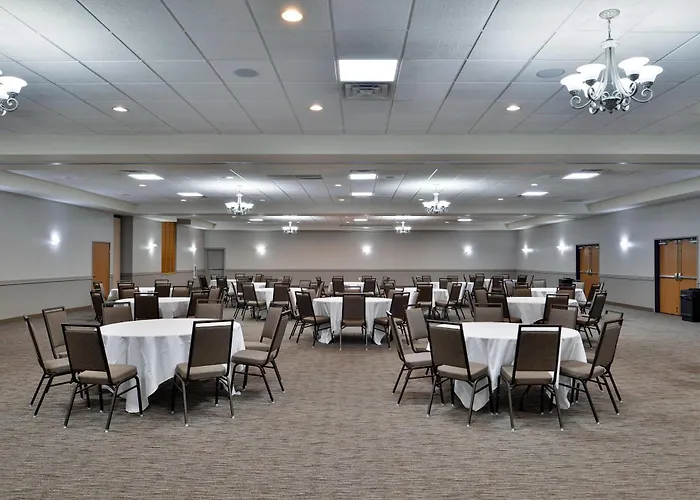 Comfort Inn & Suites Madison North