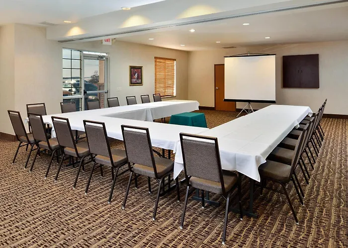 Comfort Inn & Suites Madison North