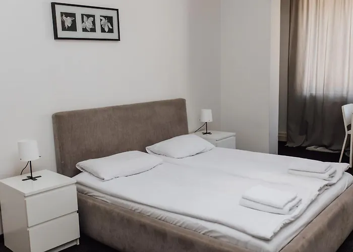 Rakhiv Hotel & Apartments