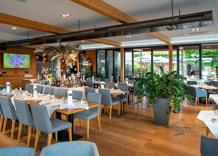 Patrix Hotel, Restaurant, Bar