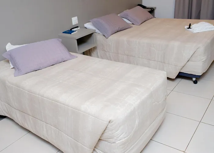 Colonial Flat Hotel