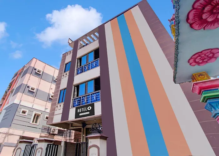 Super Oyo Hotel O Adarsh Nagar Near Kavya Hospital