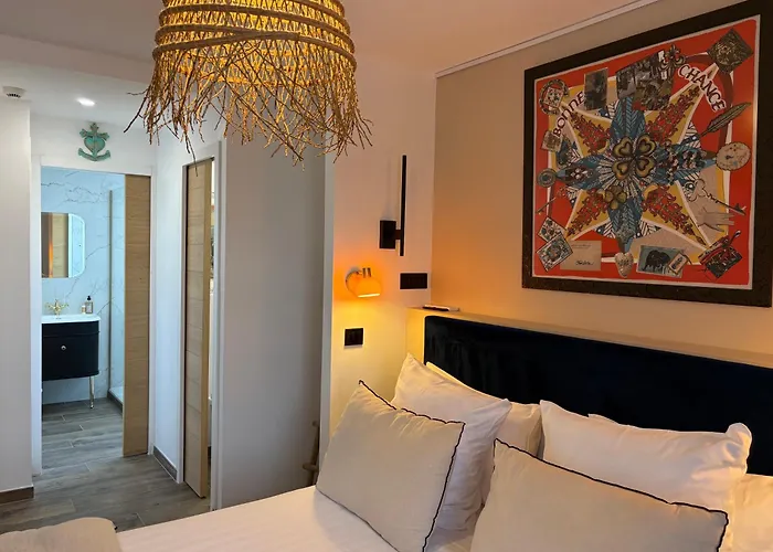 Hotel Le Neptune En Camargue