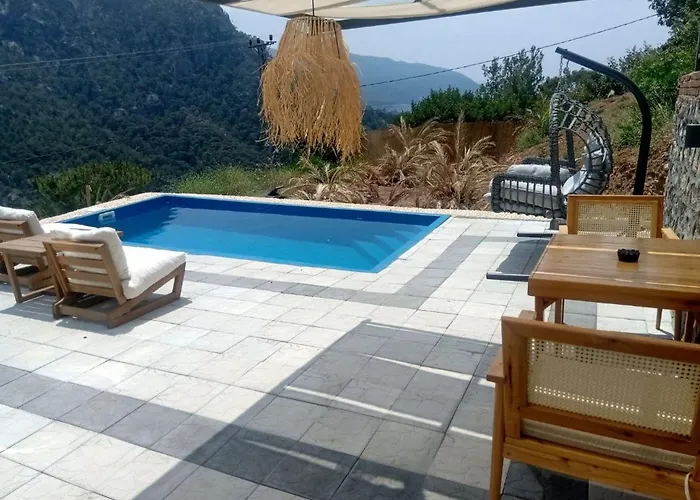 Kabak Freedom Deluxe Hotel