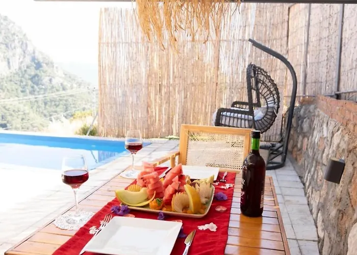 Kabak Freedom Deluxe Hotel