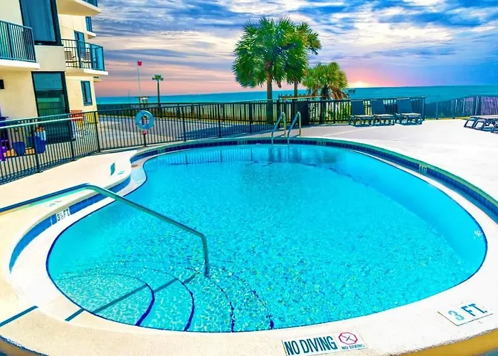 Summer Special! Renovated Resort Condo - On The Beach!